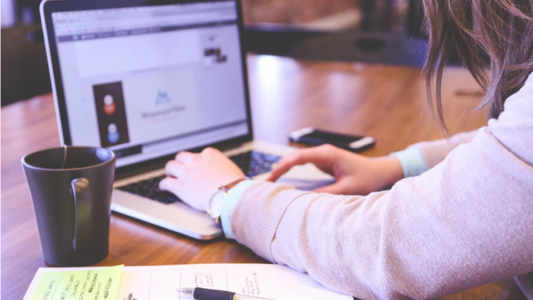 如何有效地进行企业培训在线平台需求分析?