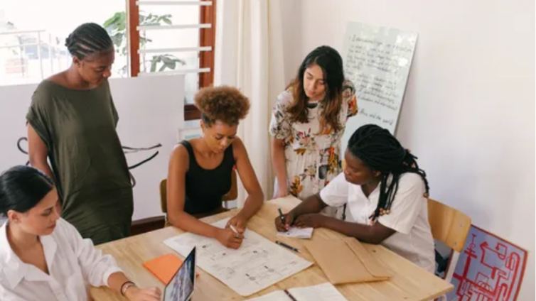 如何选择企业适合的员工在线学习平台？