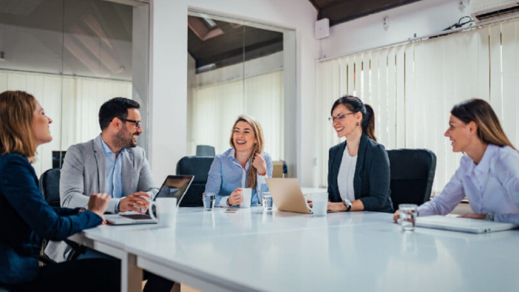 在寻求员工培训方案？这里有6个关于如何培训员工的建议