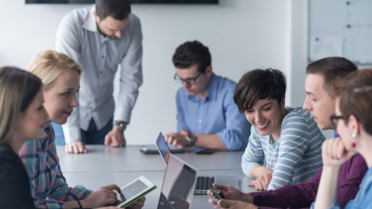 对中小企业来说，企业员工在线培训系统平台的优势有哪些？