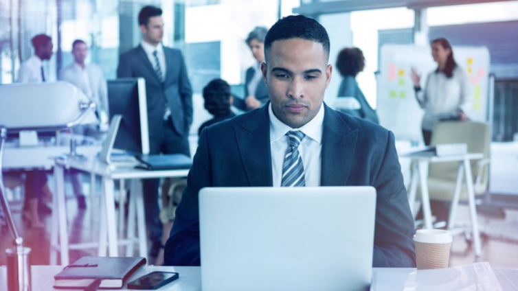 为你的组织选择合适的企业内训管理平台的7个技巧