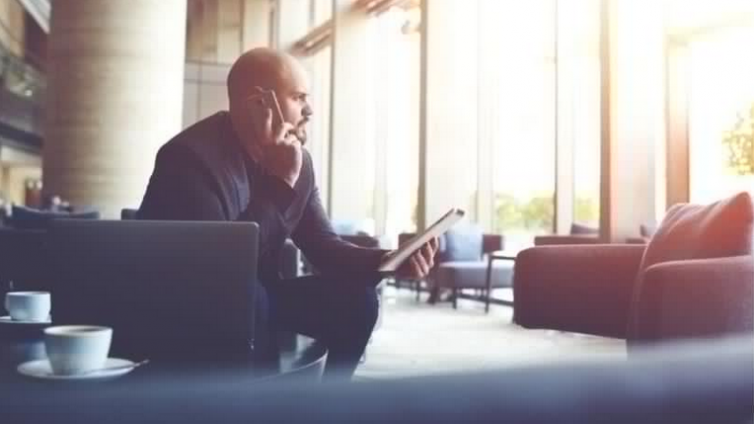 要满足远程员工培训的需求，企业员工培训系统需要具备哪些功能？