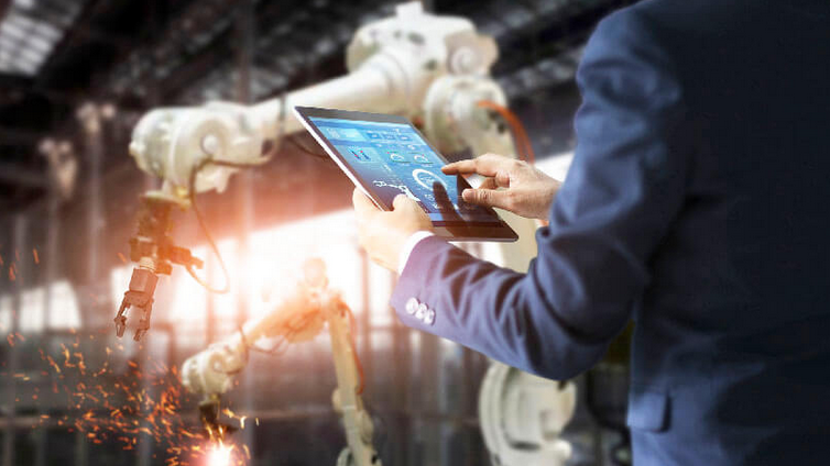 企业培训在线平台如何克服传统制造业的培训挑战？