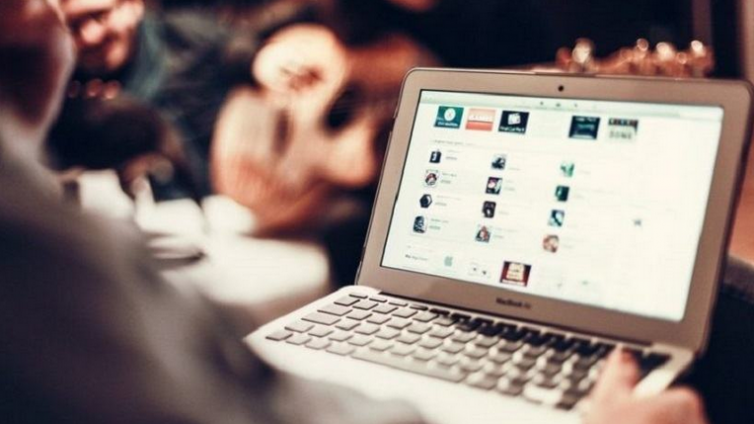 企业在线培训平台哪家好？怎么选择？